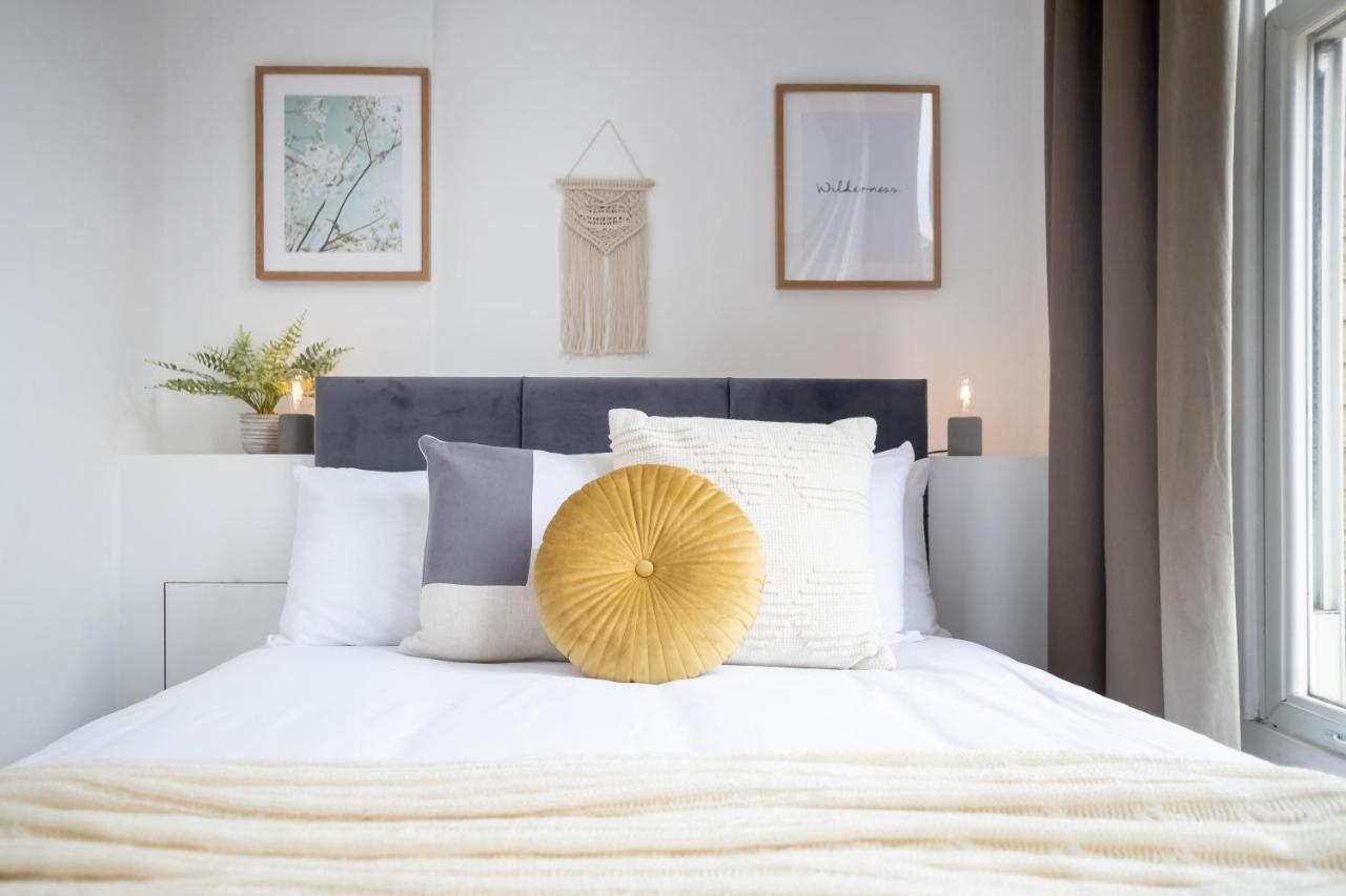 Perfect For Business & Corporate Stays - Three Bed With City View Shoreditch 런던 외부 사진