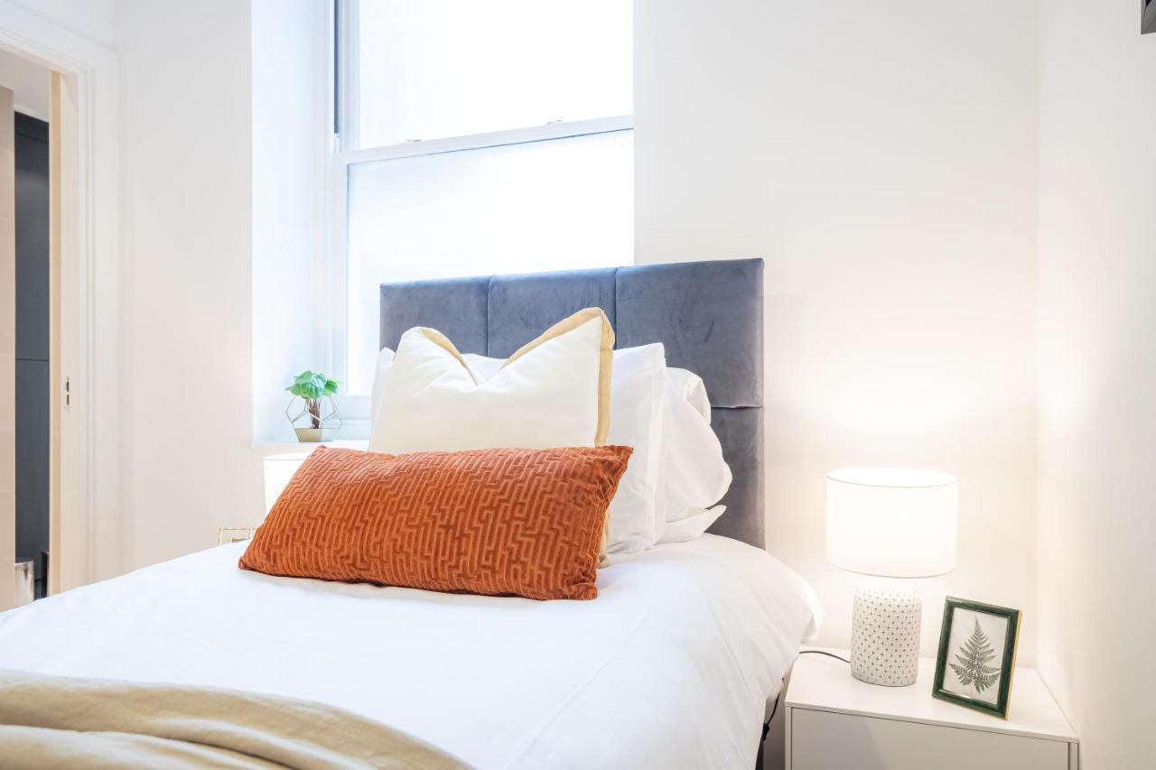Perfect For Business & Corporate Stays - Three Bed With City View Shoreditch 런던 외부 사진