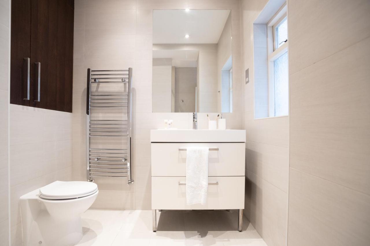 Perfect For Business & Corporate Stays - Three Bed With City View Shoreditch 런던 외부 사진