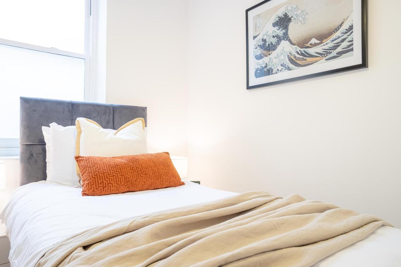 Perfect For Business & Corporate Stays - Three Bed With City View Shoreditch 런던 외부 사진